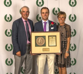 Justin, Mike and Jani  Thomas with the 2018 Family of the Year Award